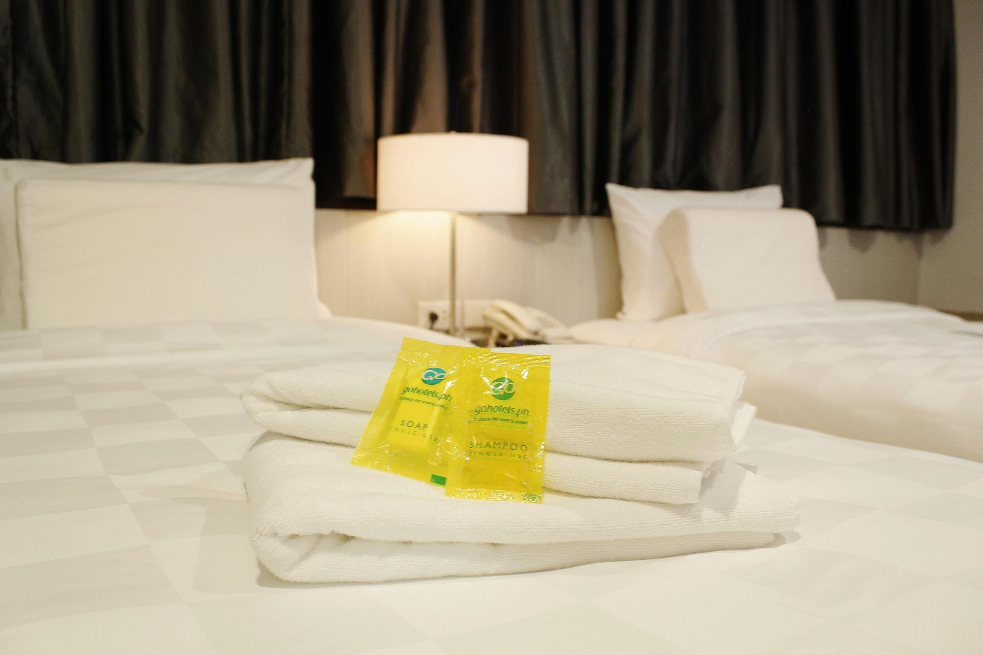 Go Hotels Puerto Princesa Kültér fotó