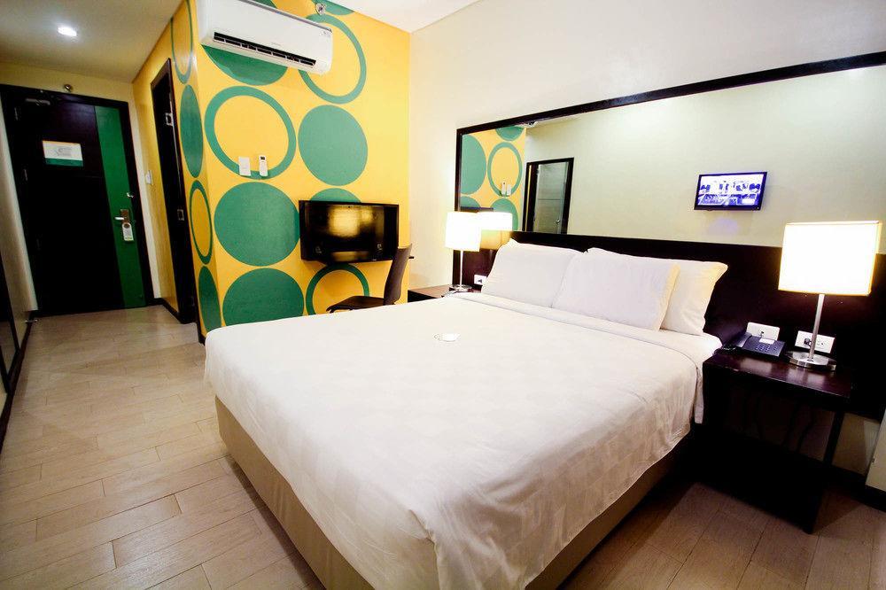 Go Hotels Puerto Princesa Kültér fotó