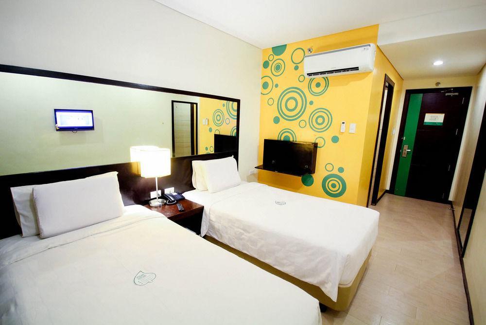 Go Hotels Puerto Princesa Kültér fotó